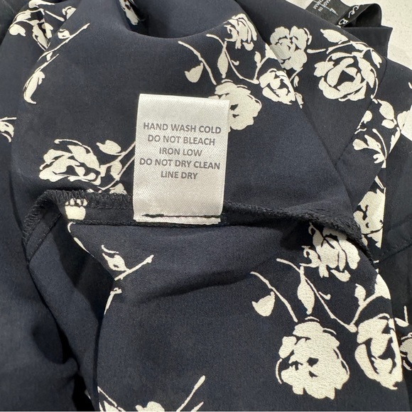 Alice Blue - Ambriz Pleat Front Blouse (Navy) - Picture 4 of 7